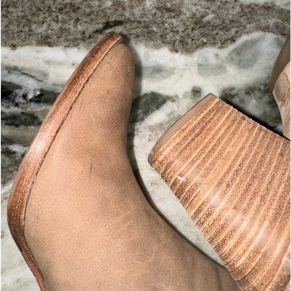 Aquatalia Taupe Frankie Ankle Boot 8.5 - Picture 9 of 11
